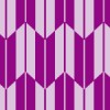 卒業式などでよく着られる紫ベースの矢絣柄パターン