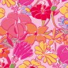 ピンクカラーのラフタッチな花のイラストパターン